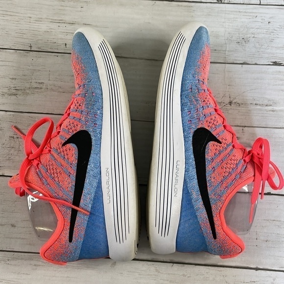 Nike Lunarlon Running Sneaker - Picture 6 of 13
